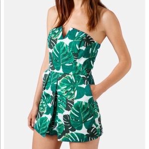 NWT Topshop • Strapless Palm Romper w Pockets sz 4